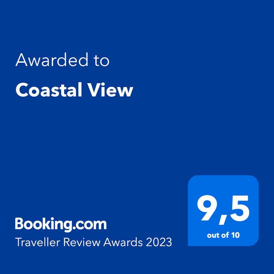 Coastal View Apartments غراند بايَ المظهر الخارجي الصورة