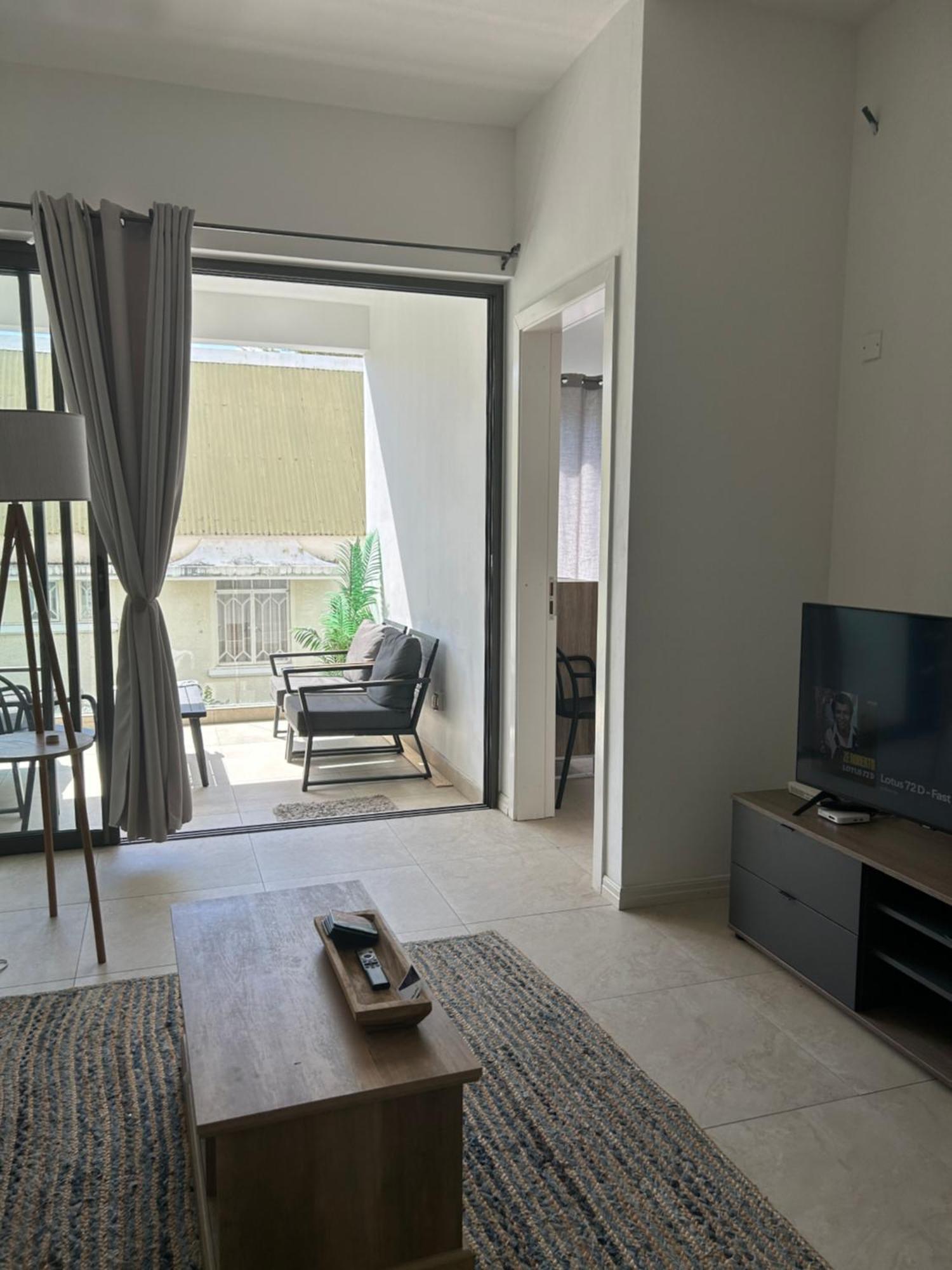 Coastal View Apartments غراند بايَ المظهر الخارجي الصورة